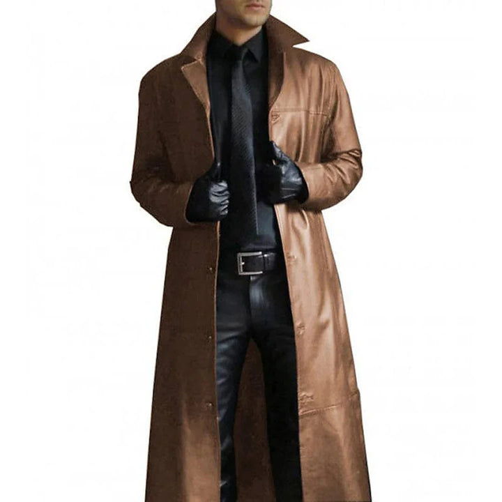 Chique lange herenjas van duurzaam kunstleer in khaki, perfect voor een modieuze en comfortabele uitstraling.