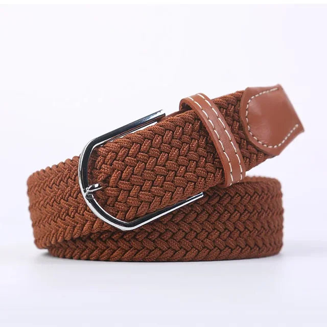 Zwarte unisex imitatieleer riem, elastisch voor een perfecte pasvorm.