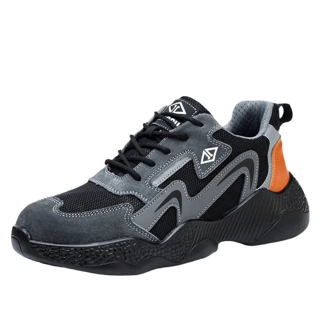 Stevige hak van zwarte heren werkschoenen, voor stabiliteit en ondersteuning tijdens zware werkzaamheden.