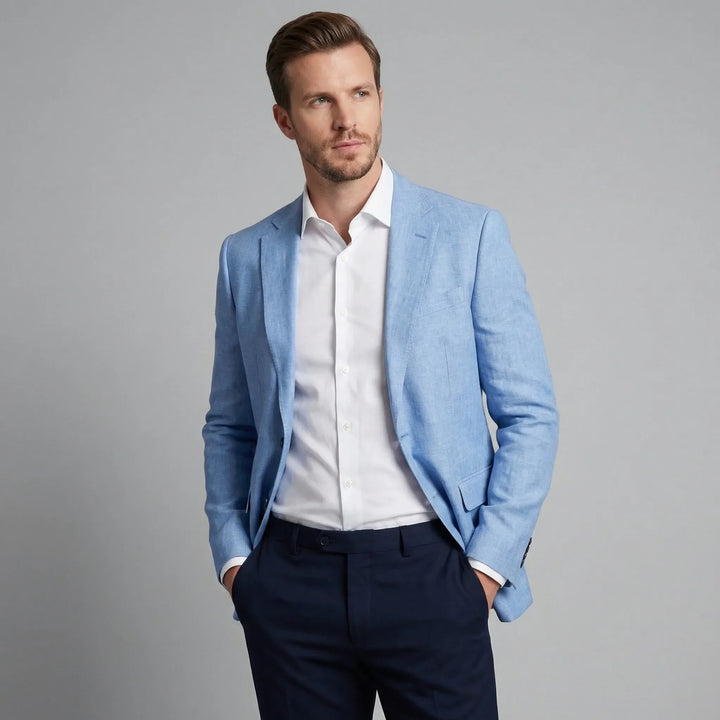 Zwarte heren blazer, elegante pasvorm met knoopsluiting. Veelzijdig voor zakelijk en feestelijk.