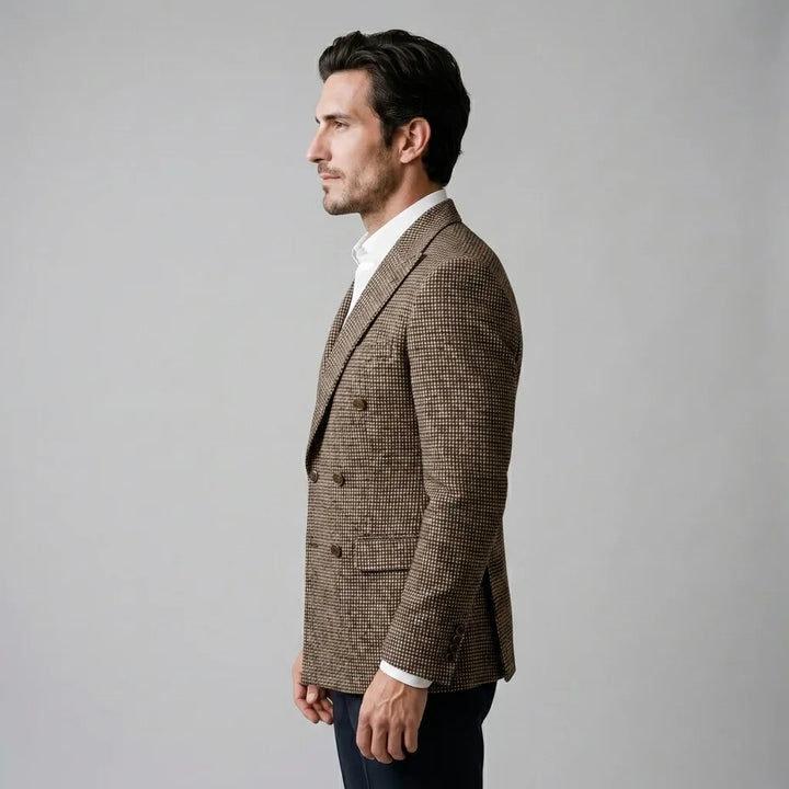 Elegante heren double-breasted blazer met subtiel ruitpatroon voor een formele of smart-casual look.