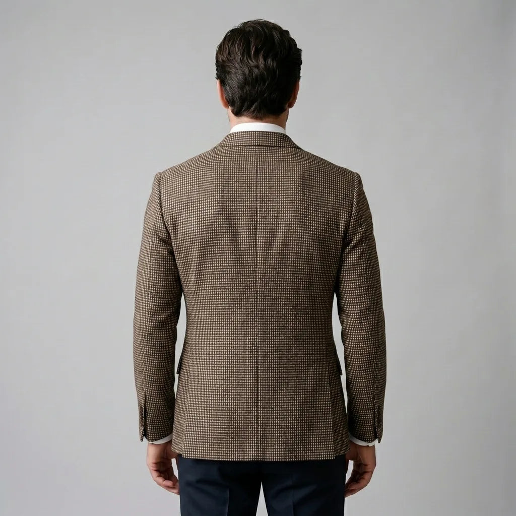 Moderne herenblazer, double-breasted model met tijdloos ruitpatroon, perfect voor stijlvolle mannen.