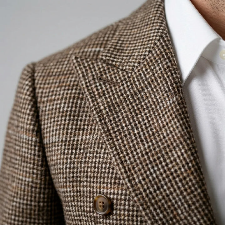 Hoogwaardige heren blazer met chic ruitpatroon en double-breasted sluiting, veelzijdig en stijlvol.