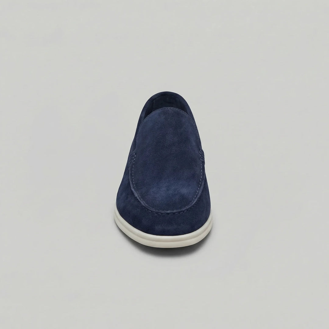 Zwarte elegante flats met penny strap, moderne instappers voor kantoor en vrije tijd.