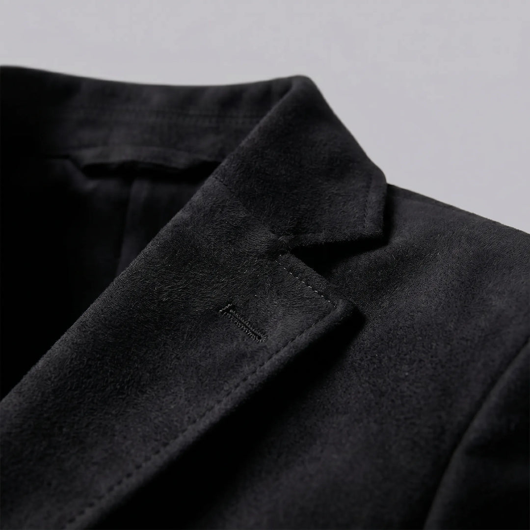 Zakelijke heren blazer, slim fit, met V-hals, combineert professionaliteit en stijl.