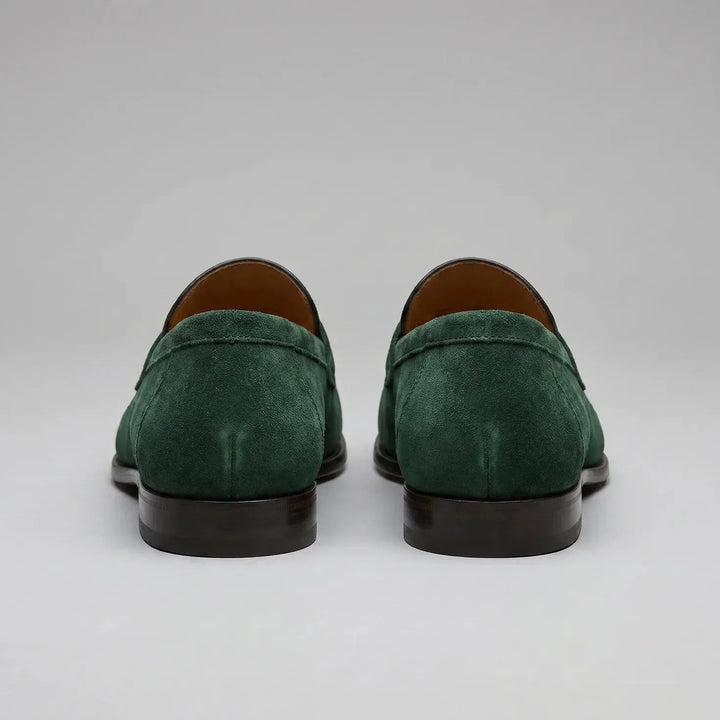 Zwarte heren loafers, veelzijdig en comfortabel voor diverse gelegenheden, klassiek en strak.
