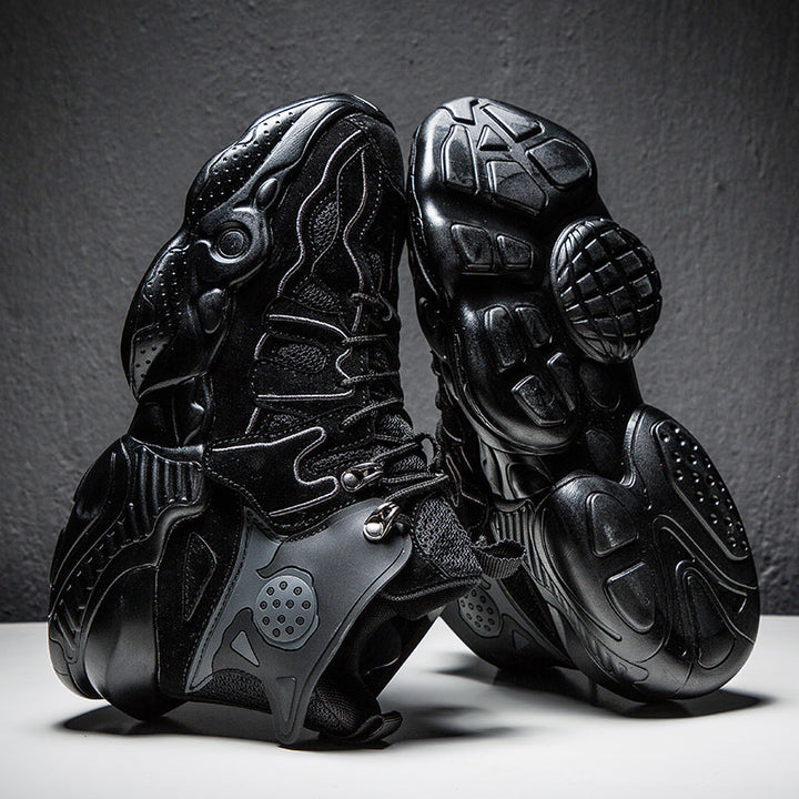 Basketbalstijl hoge herensneakers, kleurrijk met veters, perfect voor trendy looks.