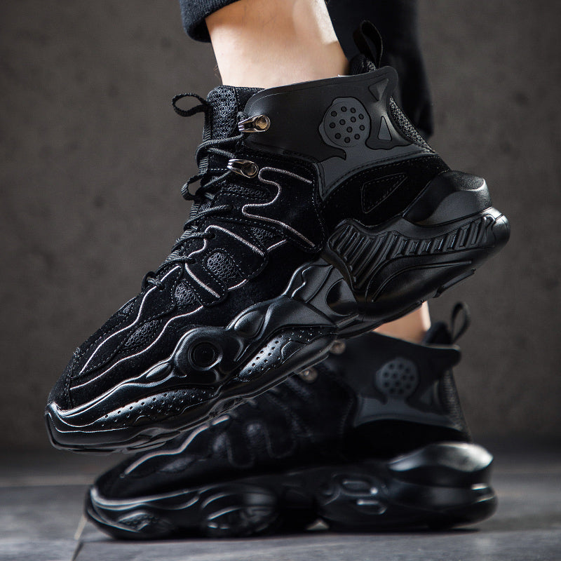 Hoge herensneakers in kleurrijk design, vetersluiting en ademend materiaal.