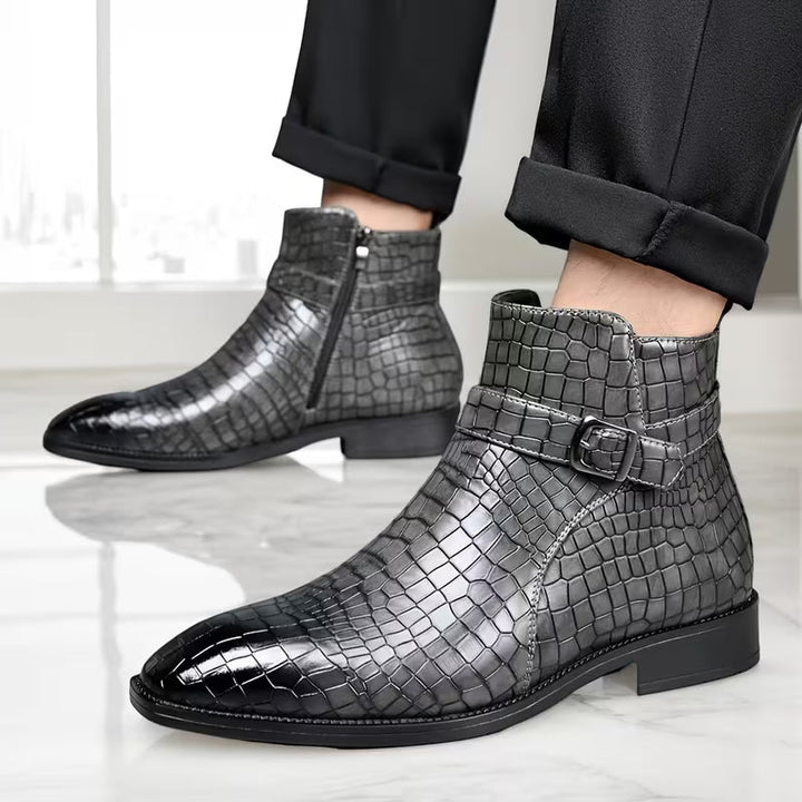 Detailfoto: heren mid-top enkellaarzen met unieke krokodillenprint textuur, elegante puntige neus, zijrits.