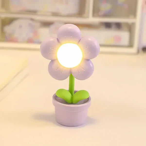 Decoratieve LED bloem tafellamp, ideaal als sfeerverlichting en slaapkamerlamp voor een gezellig interieur.