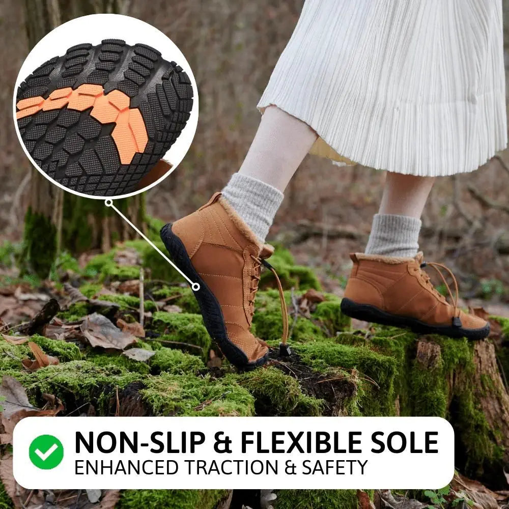 Zwarte sportieve blotevoetschoenen Jesse, ideaal als wandelschoenen door de flexibele zool en brede pasvorm.