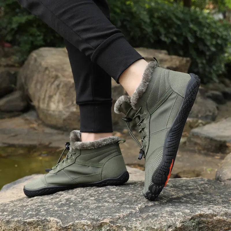 Flexibele blotevoetschoenen Jesse in beige, met ultradunne zool voor optimale bewegingsvrijheid en natuurlijk loopcomfort.