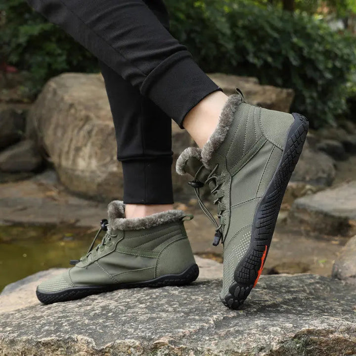 Flexibele blotevoetschoenen Jesse in beige, met ultradunne zool voor optimale bewegingsvrijheid en natuurlijk loopcomfort.
