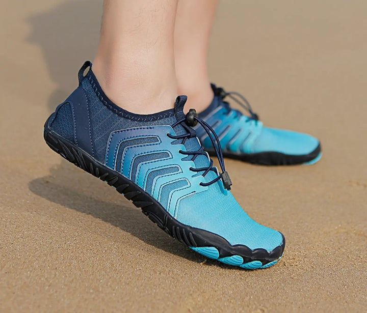 Comfortabele Jett waterschoenen, unisex en barefoot. Lichtgewicht, flexibel en antislip voor veiligheid.
