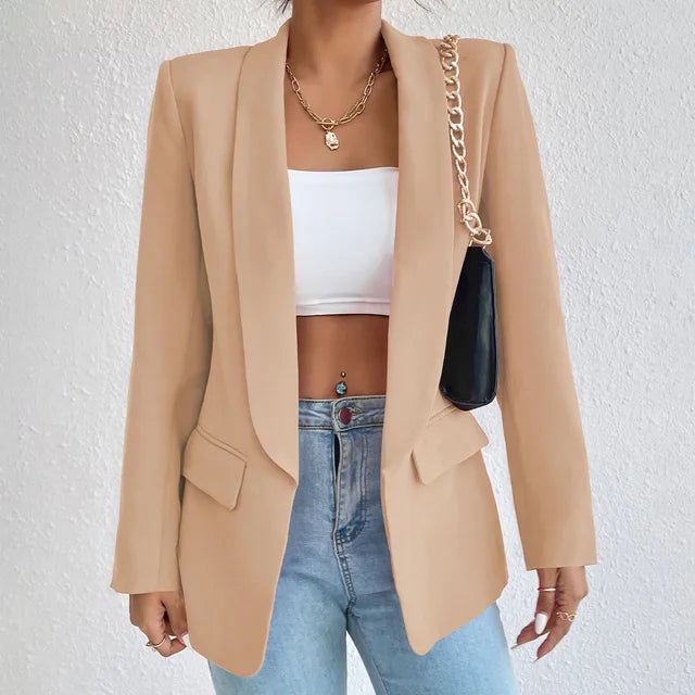 Damesblazer Isa met tijdloze snit, essentieel stuk bovenkleding voor de modebewuste vrouw.