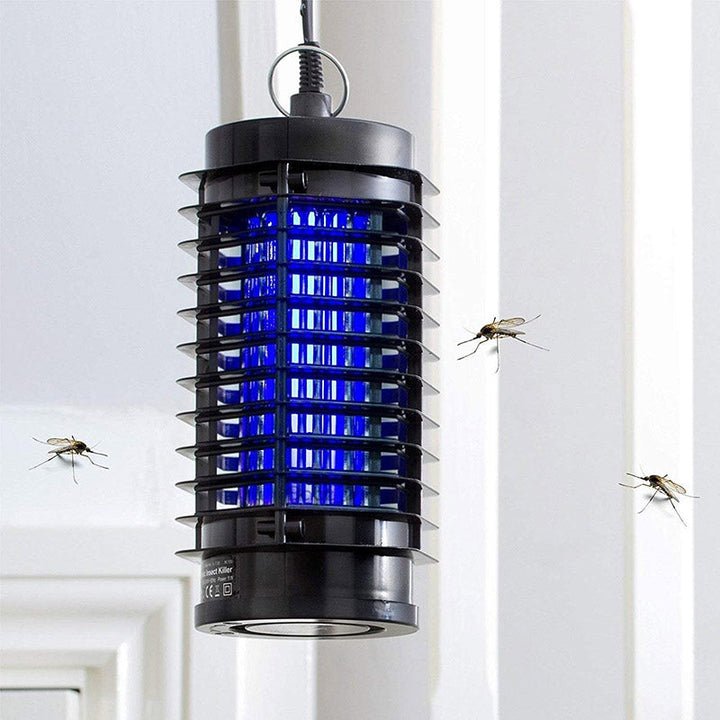 Stille elektrische muggenlamp met UV-licht vangt muggen effectief. Essentieel voor een muggenvrij huis en tuin.