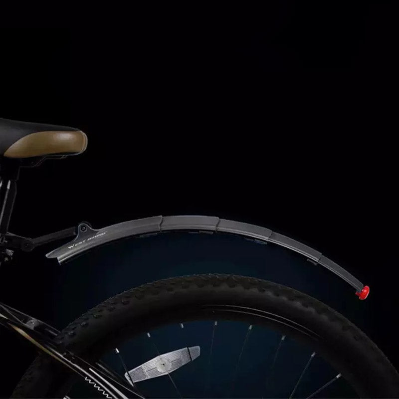 Fiets spatborden voor en achter met heldere verlichting; effectieve modder bescherming.