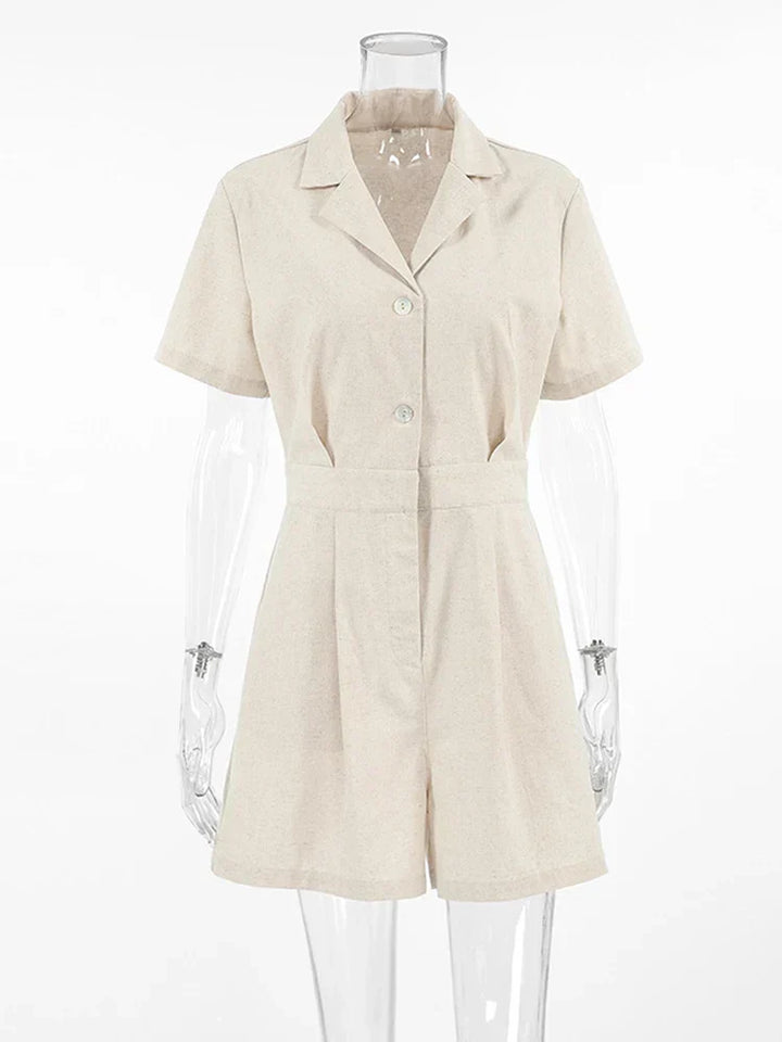 Comfortabele linnen zomerjumpsuit voor dames met korte mouwen, ademend en ideaal voor warme dagen.
