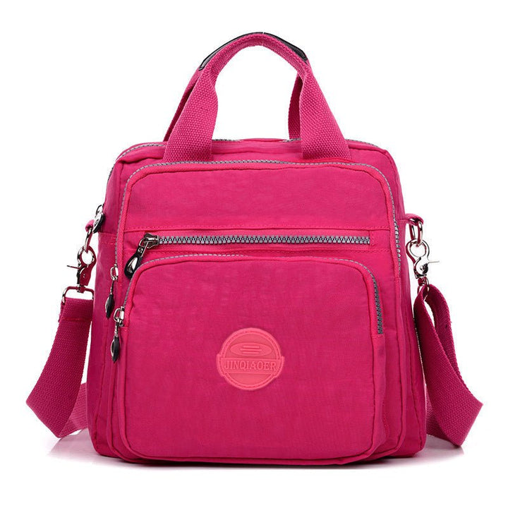Veelzijdige 3-in-1 tas voor dames, waterdicht en om te dragen als handtas of rugzak.
