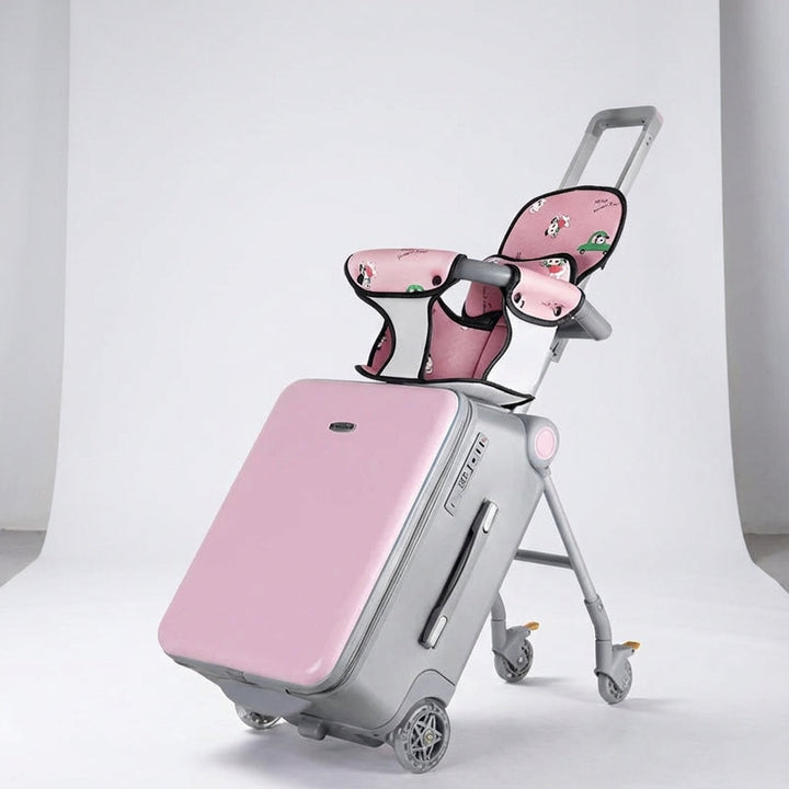 Kinderkoffer als multifunctioneel reisaccessoire in een drukke stationshal, ideaal voor jonge reizigers.