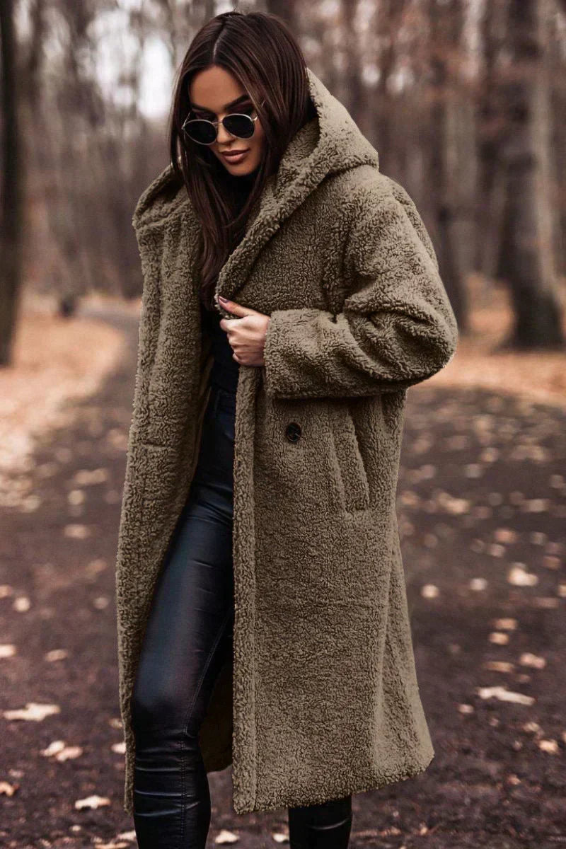 Lumi dames teddyjas, lange oversized winterjas met capuchon. Comfortabele en warme outwear, stijlvol en modieus.