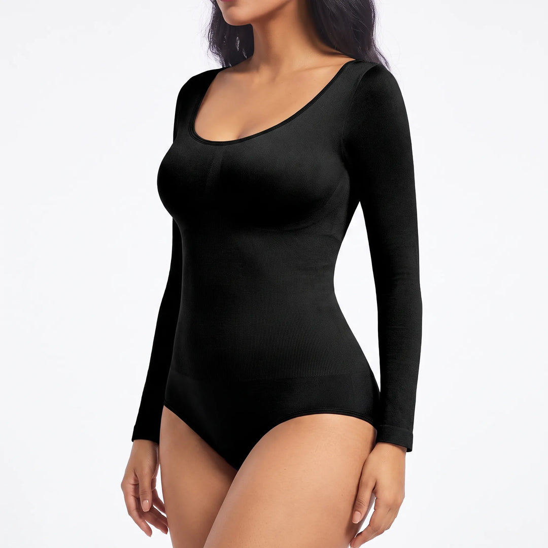 Witte dames corrigerende body met ronde hals en lange mouwen, ideale naadloze onderkleding.