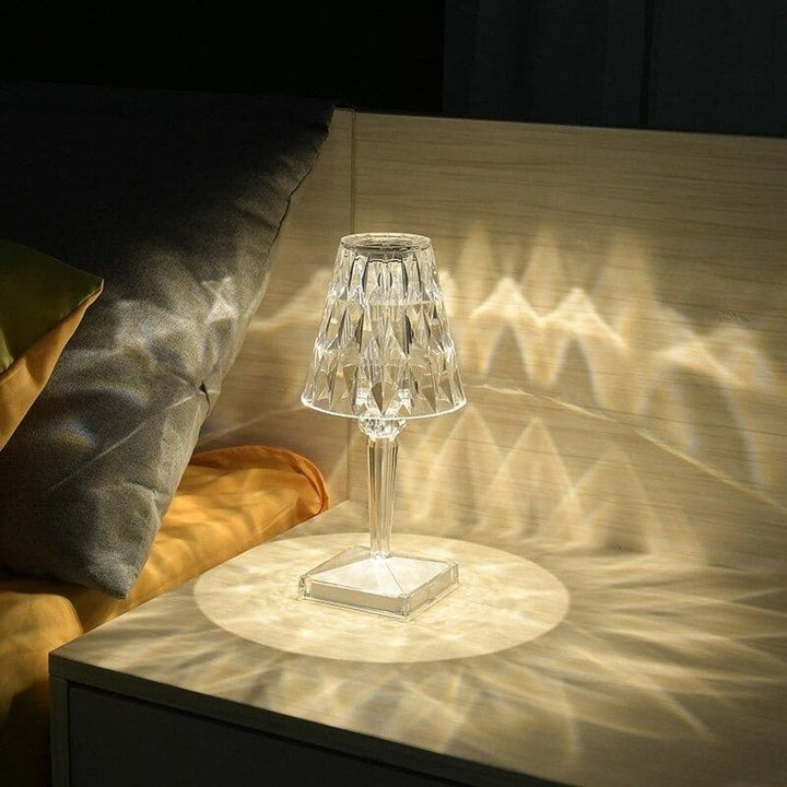 Oplaadbare kristallen tafellamp, draadloos en dimbaar via touch. Perfect als LED sfeerlicht en decoratie.