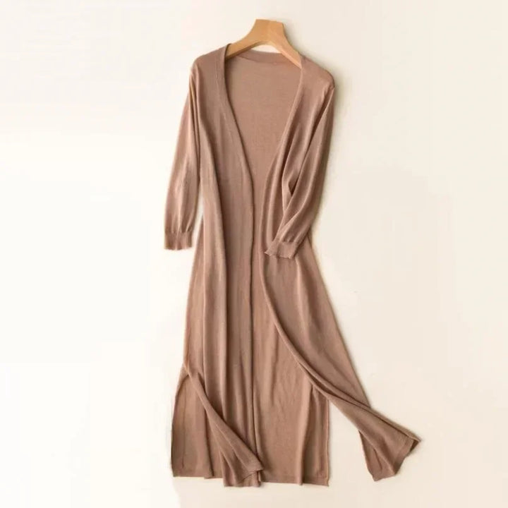 Casual chic dames cardigan, lange pasvorm en lichtgewicht, perfect voor de zomer.