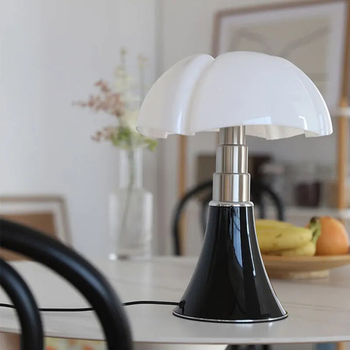 Flower tafellamp met uniek retro design; veelzijdige LED verlichting voor elk vertrek.