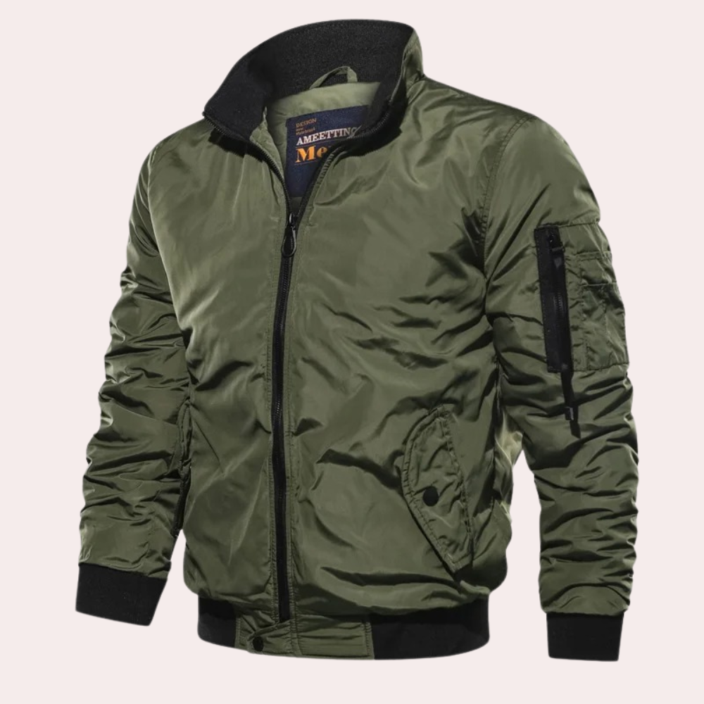 Stijlvol heren winddicht bomberjack in groen, perfect voor casual lente- en herfstmode. Comfortabele bovenkleding.