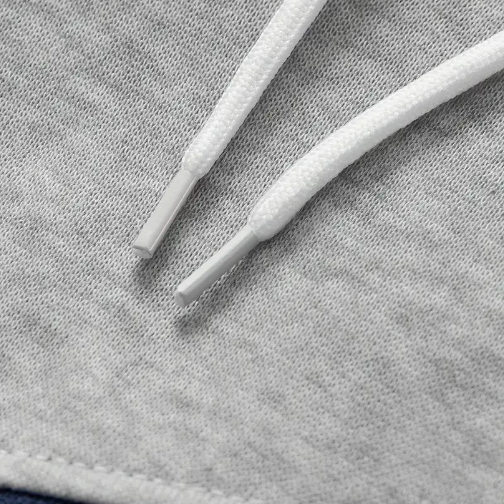 Comfortabele heren hoodie met capuchon, een casual en veelzijdige toevoeging aan je kleding.