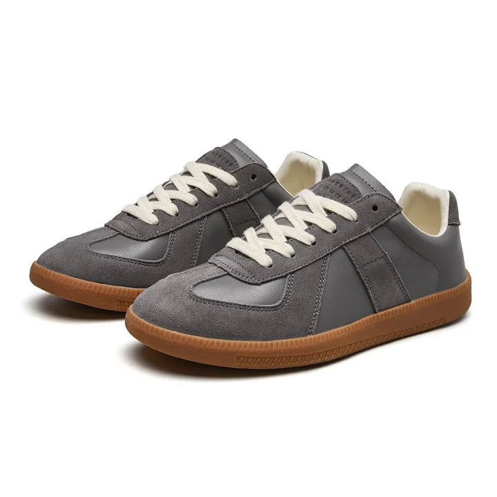 Klassieke heren retro sneakers met dikke zool en hoogwaardig bovenwerk. Stijlvol en comfortabel voor mode heren.