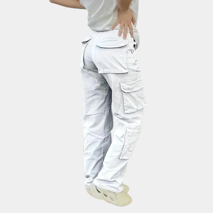Comfortabele Hoymans dames cargobroek met high-waist en praktische zakken, losvallend model, perfect voor dagelijks.