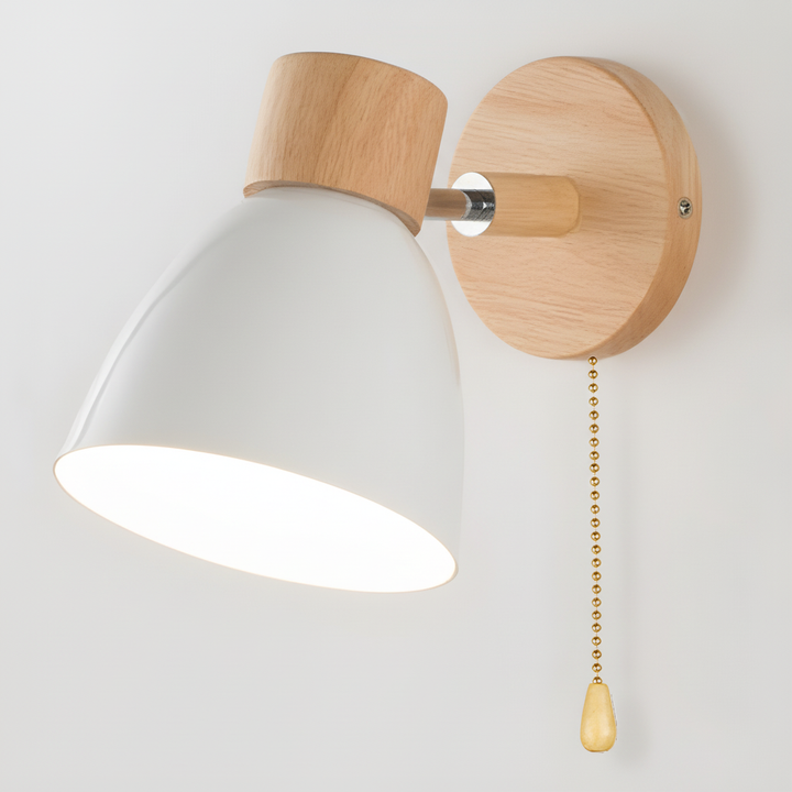 WoodLuma moderne houten wandlamp met E27 fitting, richtbare kop, ideaal voor sfeer in elk interieur.