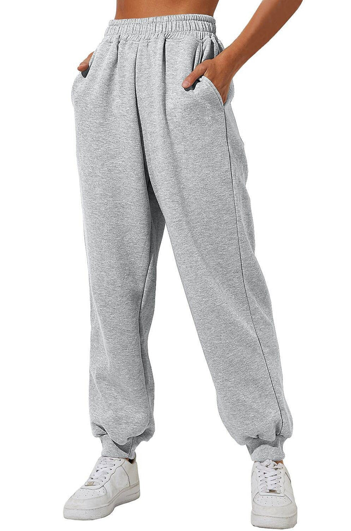 Zwarte comfortabele damesbroek. Een veelzijdige vrijetijdsbroek voor dames, zowel casual als sportief.