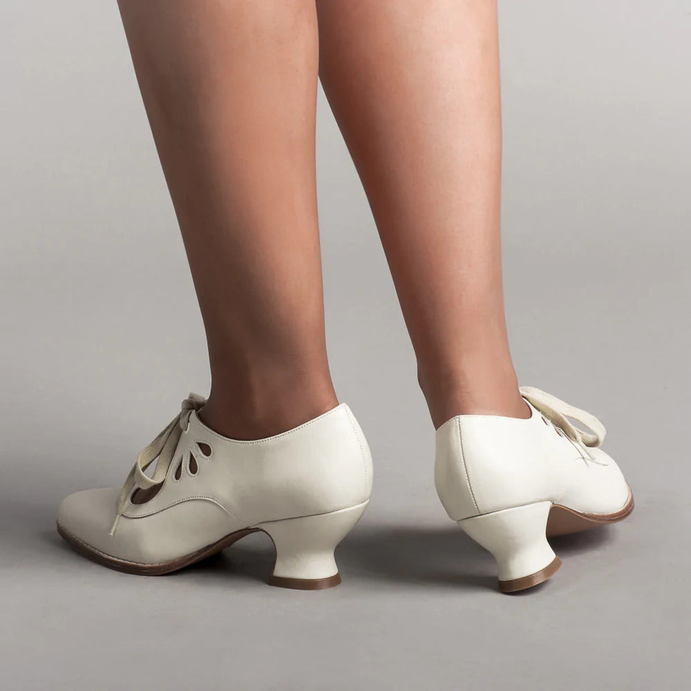 Comfortabele Viviana orthopedische pumps van leer, bieden uitstekende voetondersteuning en stijl.