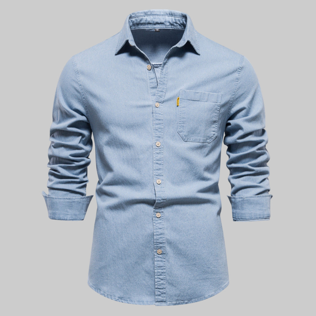 Stijlvol lichtblauw heren casual shirt met lange mouwen, veelzijdig voor elke gelegenheid.