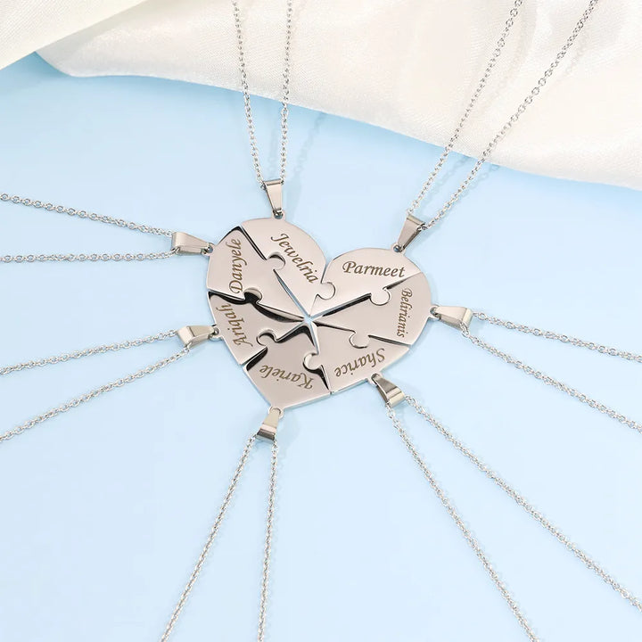 Roségoudkleurige gepersonaliseerde puzzelketting met hart, perfect cadeau.