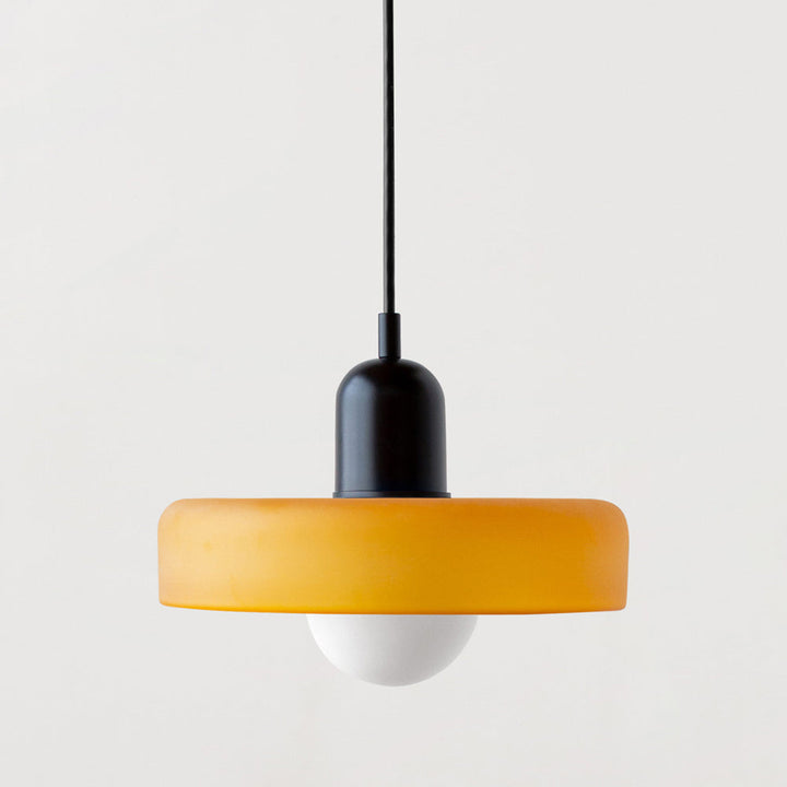 Design hanglamp met warme gloed: ColorLoop Bauhaus stijl, verstelbaar voor woonkamer.