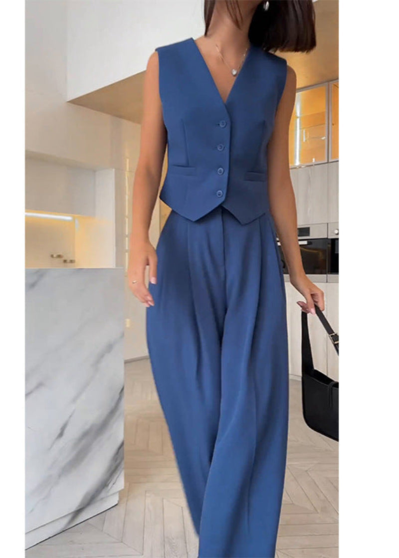 Lente/zomer elegant mouwloos dames broekpak. Chique tweedelig blazerpak, ideaal voor zakelijke warmere dagen.