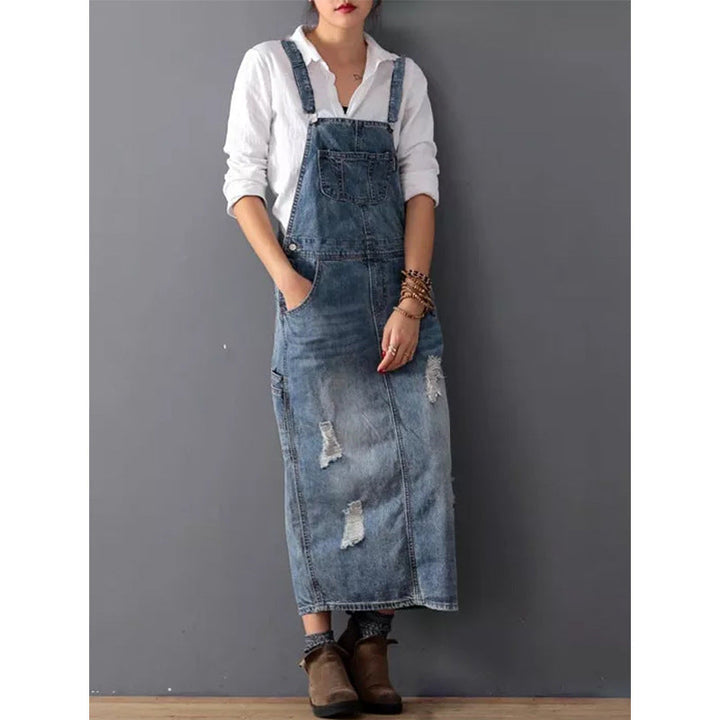De Eliza dames denimjurk, een stijlvolle midi-jurk met comfortabele pasvorm en tijdloos design voor elke vrouw.