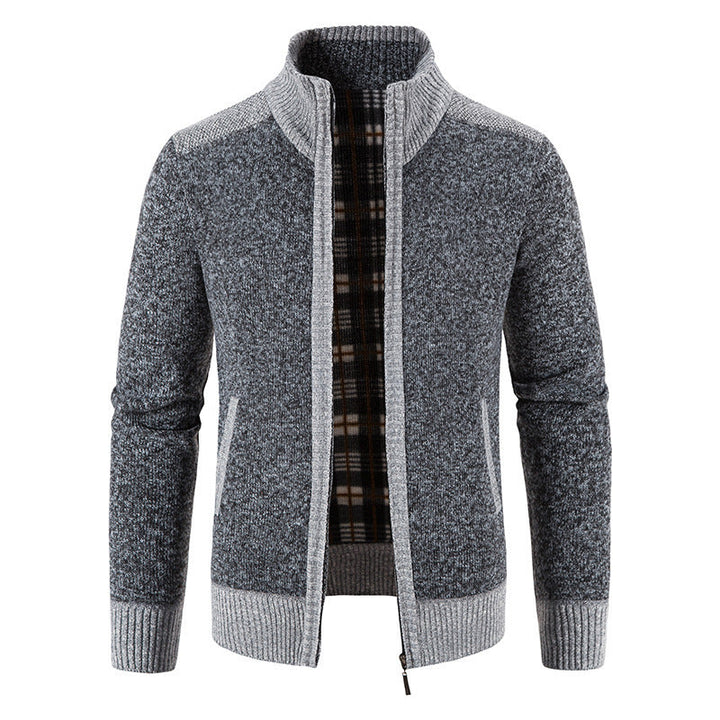 Elegant herenvest van zacht breisel met ritssluiting, verkrijgbaar in diverse kleuren.