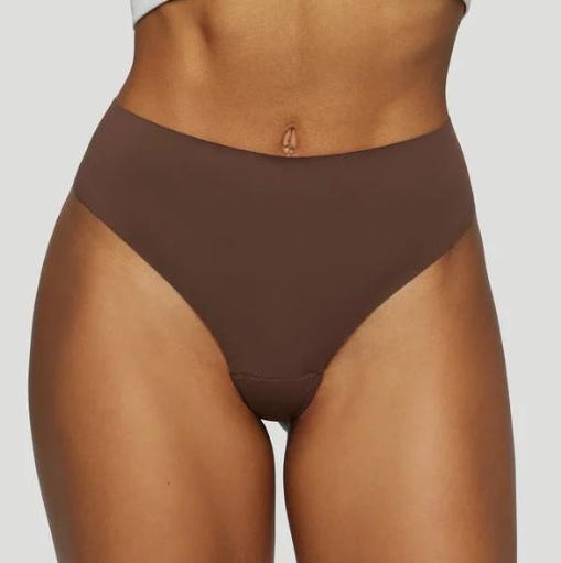 Ultieme zelfvertrouwen met deze onzichtbare camel toe string. Comfortabel, naadloos damesondergoed.
