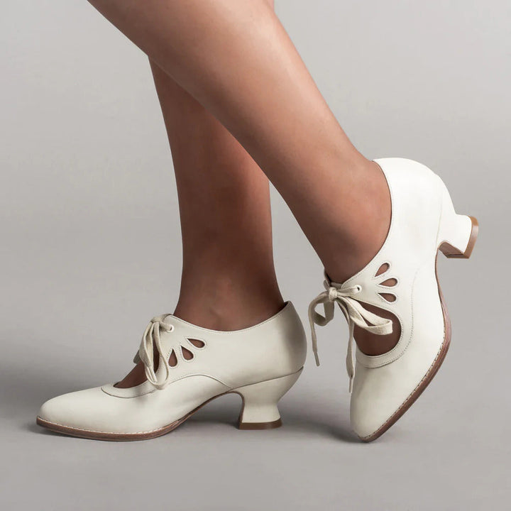 Dames orthopedische pumps Viviana, stijlvol zwart leer voor dagelijks comfort en voetondersteuning.