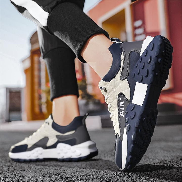 Comfortabele heren wandelschoenen met orthopedische zool, ideaal voor lange wandelingen en dagelijks comfort.