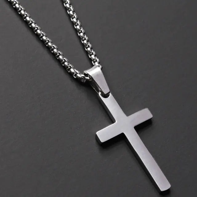 Gouden klassieke kruis ketting, perfect heren accessoire. Tijdloos cadeau voor de stijlvolle man.