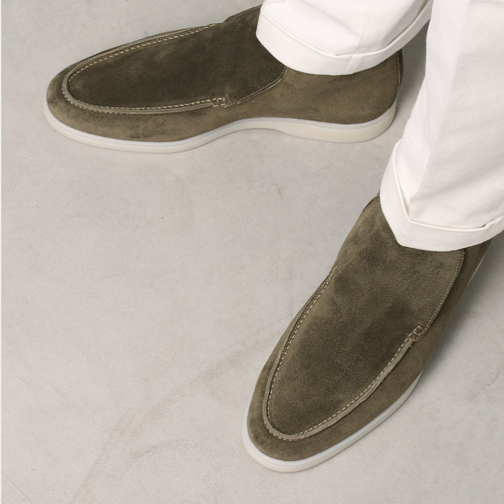 Comfortabele heren mocassins, suède loafers in blauw, perfecte voetmode voor mannen.