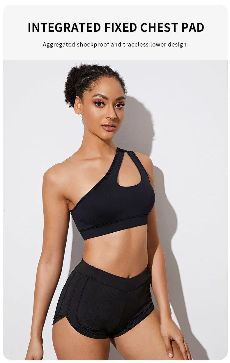 Zwarte dames one-shoulder sportbh, schokbestendig, comfortabel en stijlvol voor elke workout.