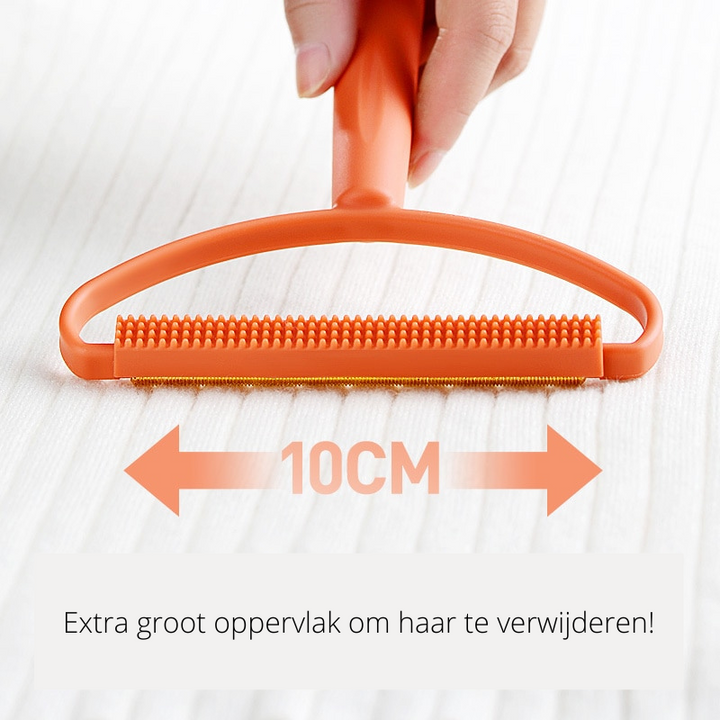 Meubelreiniger die pluisjes, stof en dierenhaar van banken en stoelen verwijdert. Voor een schoon en fris interieur.