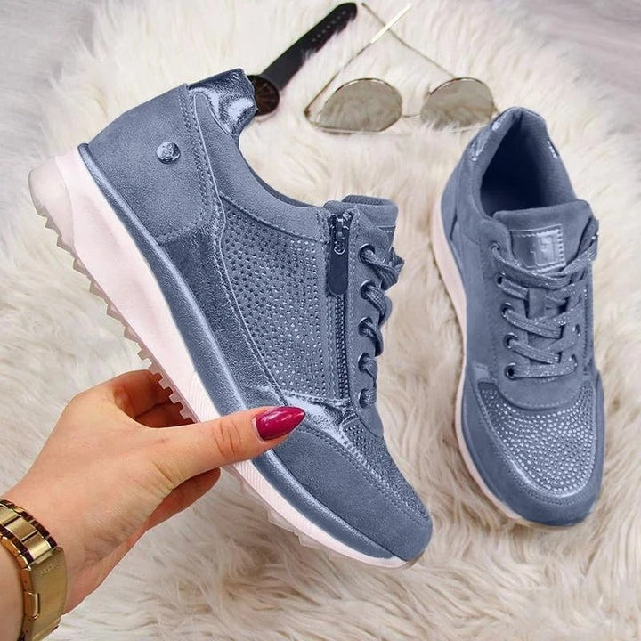 Beige dames sneakers, orthopedisch, modieus en ideaal als comfort schoenen voor elke dag.